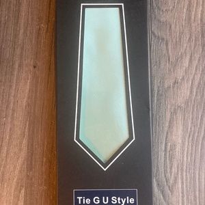 Men’s satin necktie